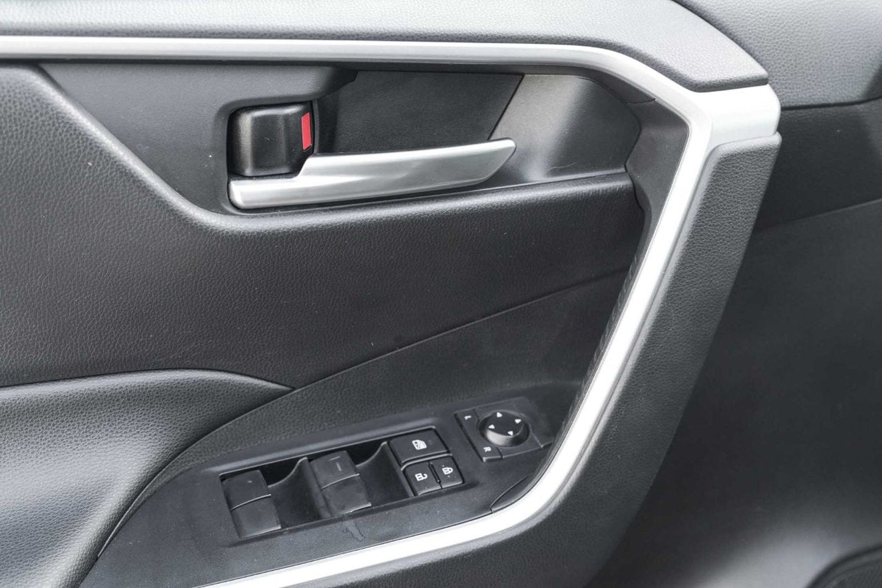 2021 Toyota RAV4 XLE AWD