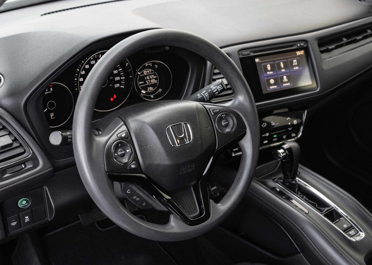2016 Honda HR-V **LX**