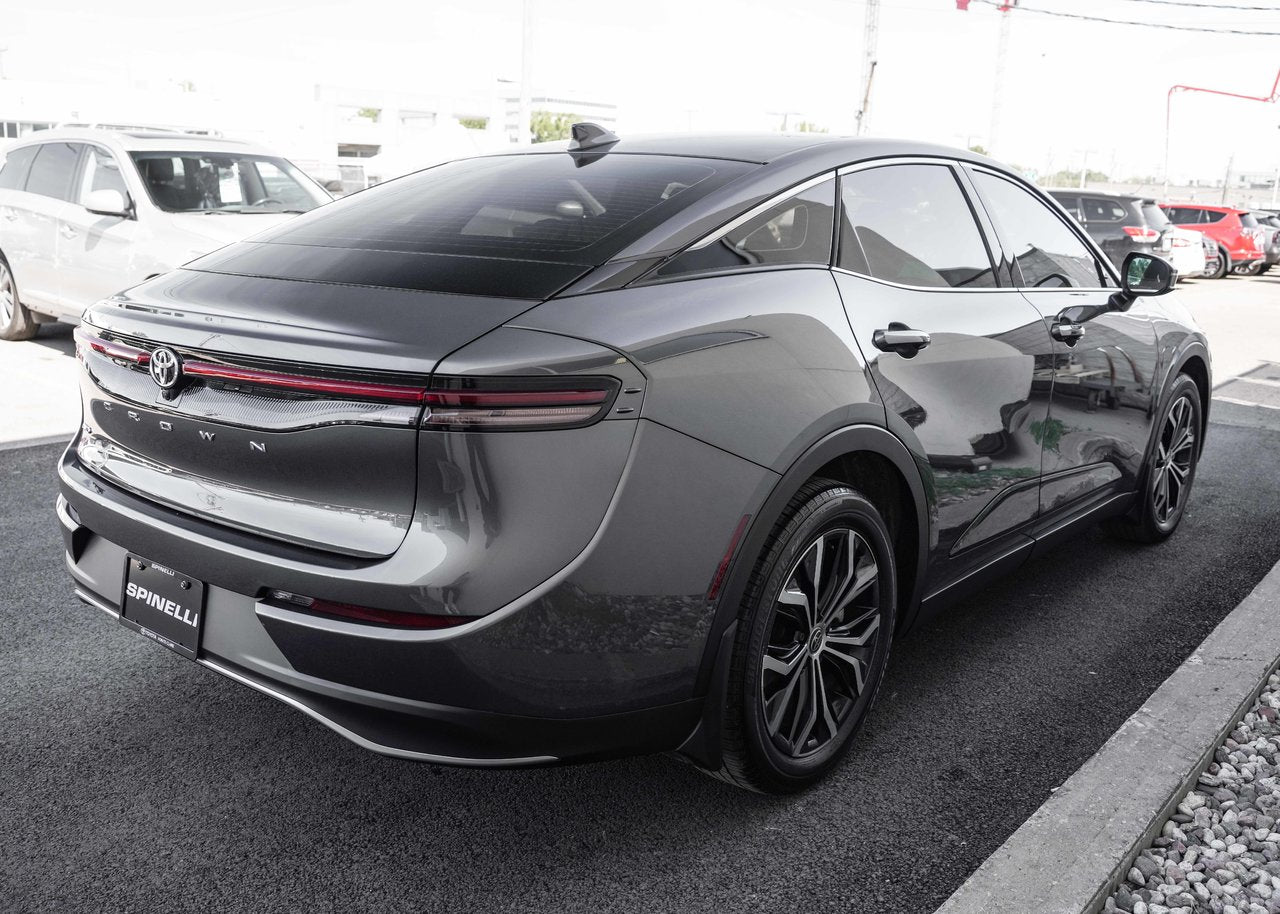 2023 Toyota CROWN XLE