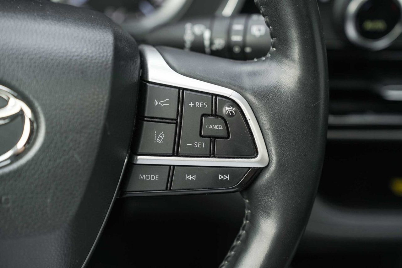 2023 Toyota Highlander HYBRID/XLE/3EM RANGE/KEYLESS/BLINDSPOT/SUNROOF