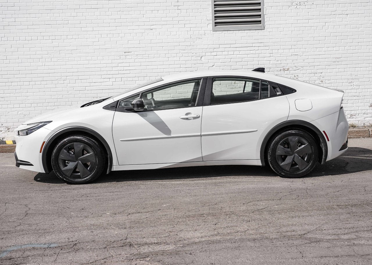 2026 Toyota Prius Plug-in Hybrid SE