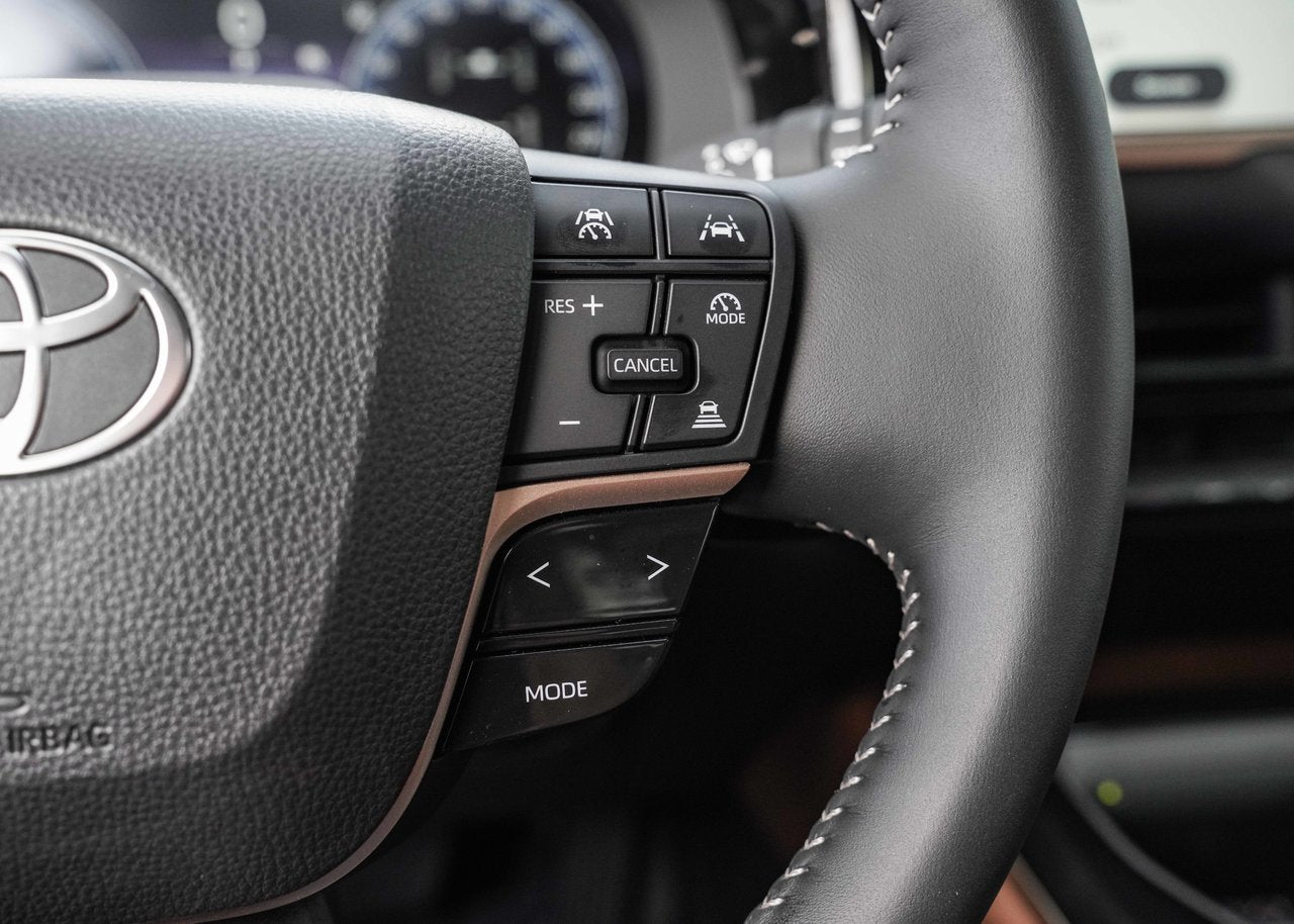 2025 Toyota Crown Signia TECHNOLOGIE AVANCÉE