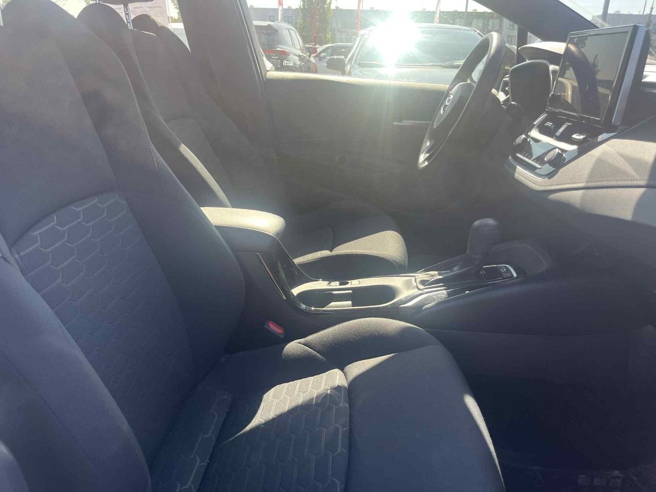 2023 Toyota Corolla Hatchback SE