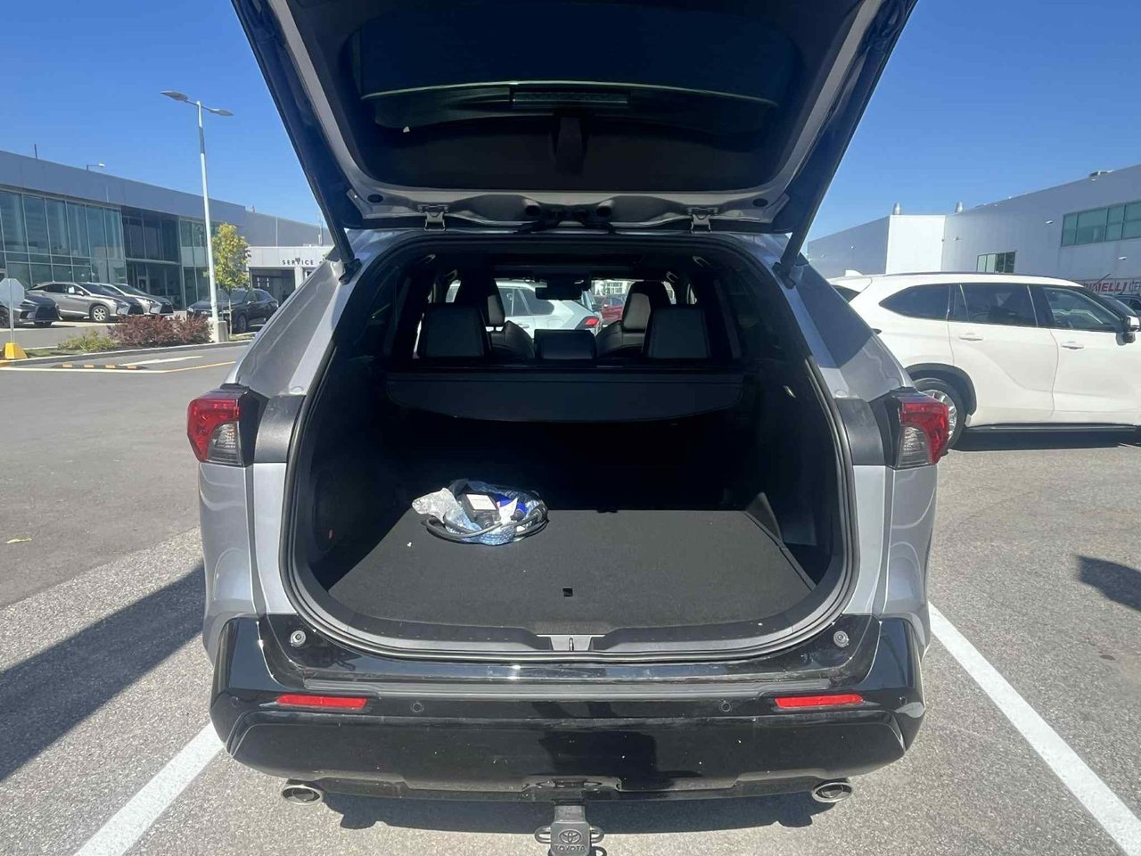 2023 Toyota RAV4 Prime XSE TECH PACKAGE