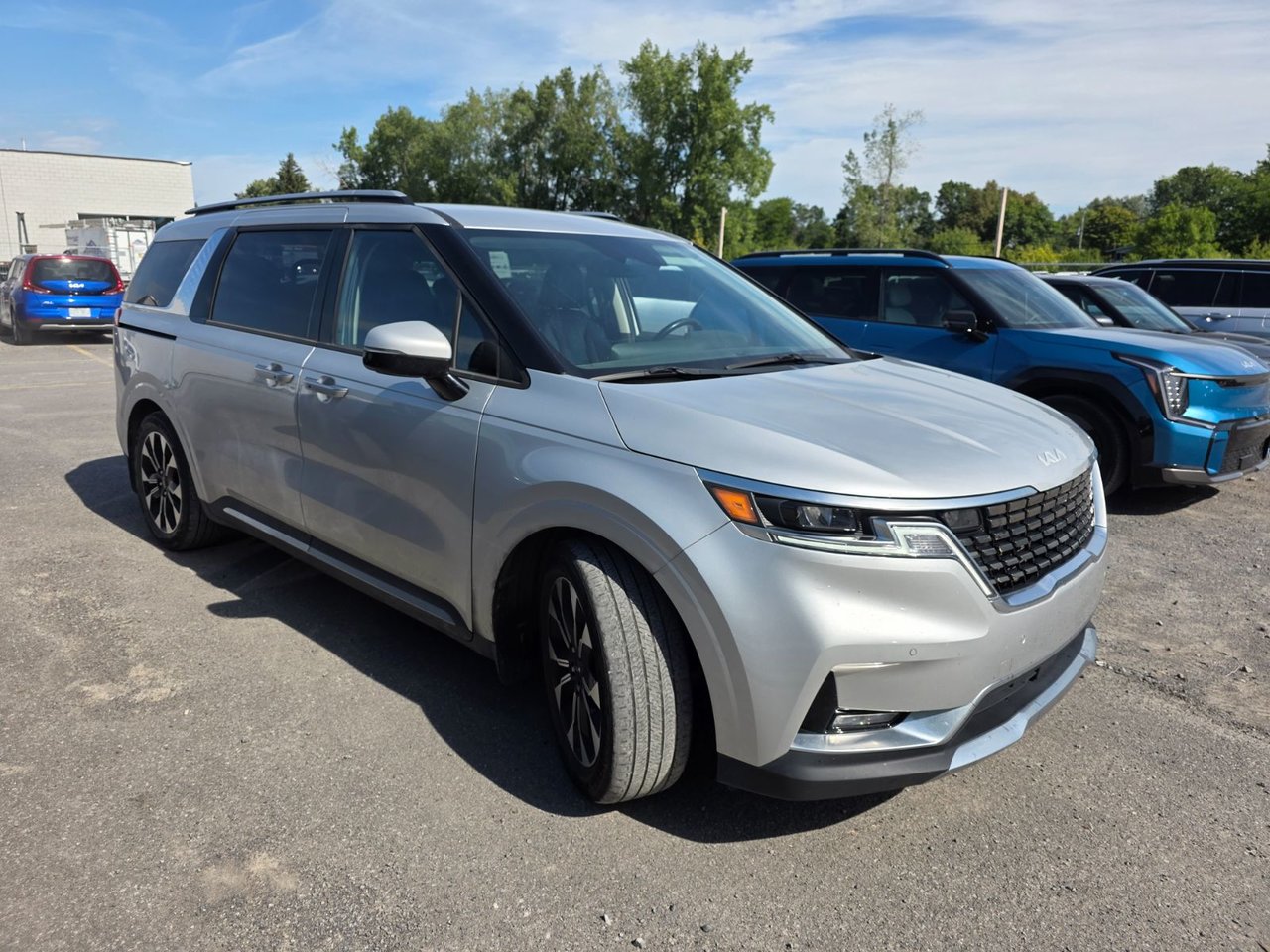 2022 Kia Carnival EX