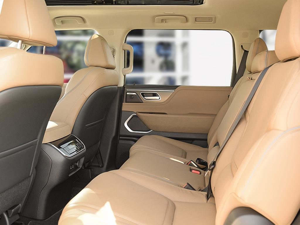 2026 Infiniti QX80 LUXE