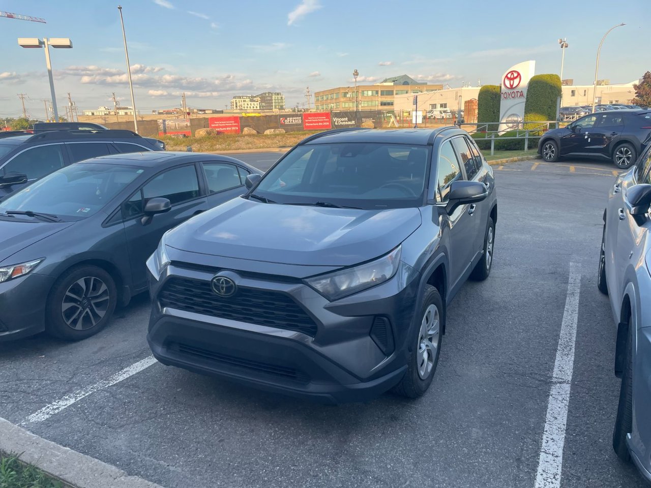 2021 Toyota RAV4 LE AWD
