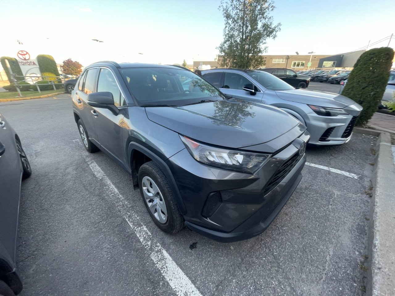 2021 Toyota RAV4 LE AWD