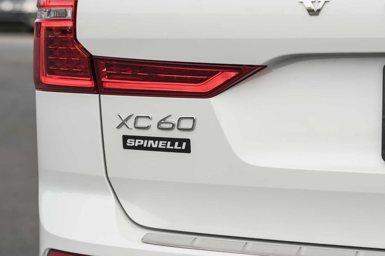 2022 Volvo XC60 INSCRIPTION/AWD/BOWER & WILKINS/ TOIT PANO/KEYLESS