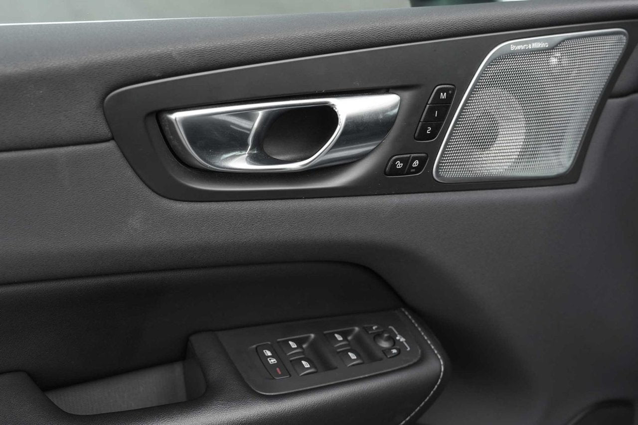 2022 Volvo XC60 INSCRIPTION/AWD/BOWER & WILKINS/ TOIT PANO/KEYLESS