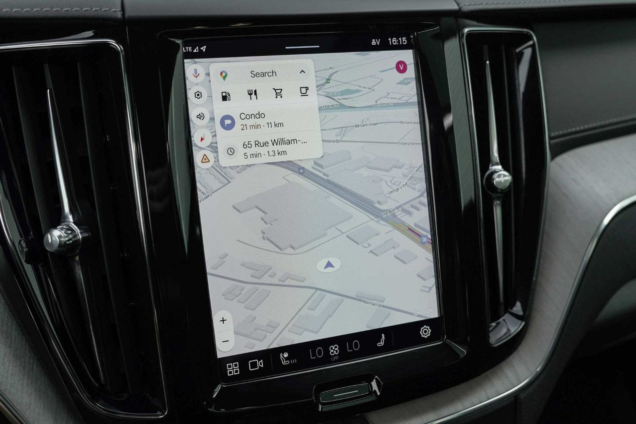 2022 Volvo XC60 INSCRIPTION/AWD/BOWER & WILKINS/ TOIT PANO/KEYLESS