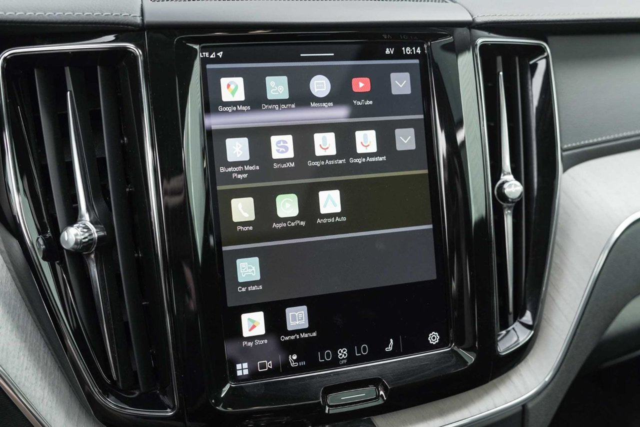 2022 Volvo XC60 INSCRIPTION/AWD/BOWER & WILKINS/ TOIT PANO/KEYLESS