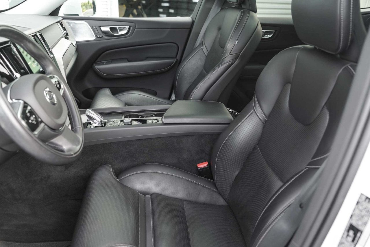 2022 Volvo XC60 INSCRIPTION/AWD/BOWER & WILKINS/ TOIT PANO/KEYLESS