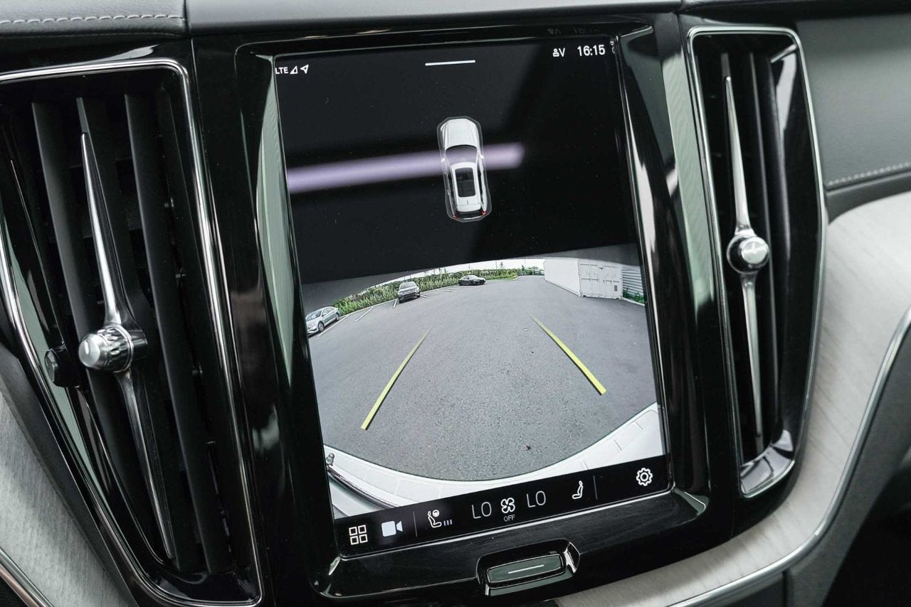 2022 Volvo XC60 INSCRIPTION/AWD/BOWER & WILKINS/ TOIT PANO/KEYLESS