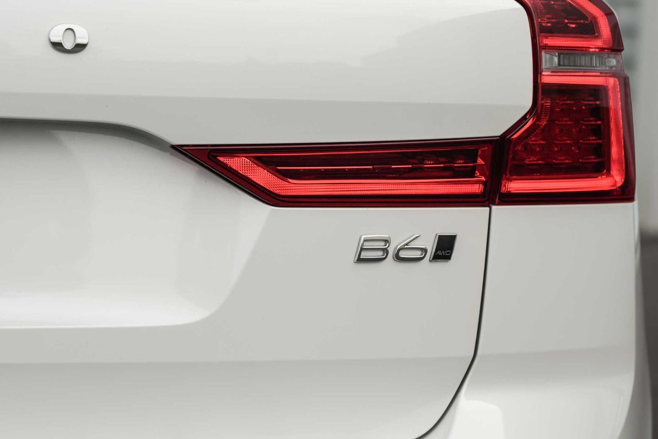 2022 Volvo XC60 INSCRIPTION/AWD/BOWER & WILKINS/ TOIT PANO/KEYLESS