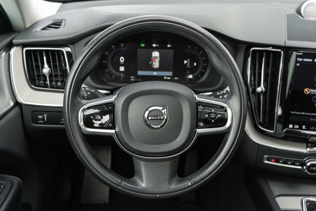 2022 Volvo XC60 INSCRIPTION/AWD/BOWER & WILKINS/ TOIT PANO/KEYLESS