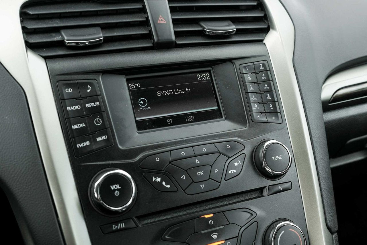 2014 Ford Fusion SE **SIEGES EN CUIR**BAS KM**LOW KM**