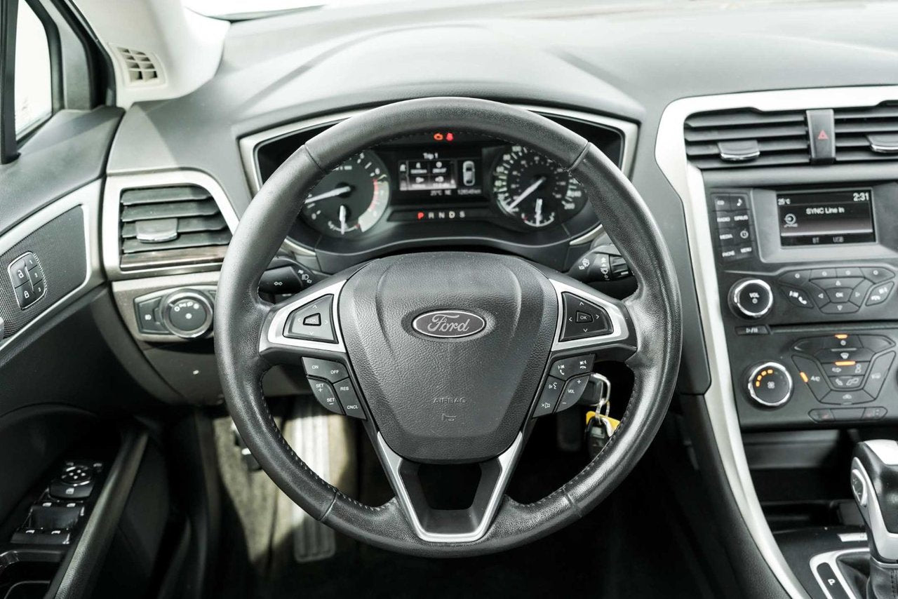 2014 Ford Fusion SE **SIEGES EN CUIR**BAS KM**LOW KM**