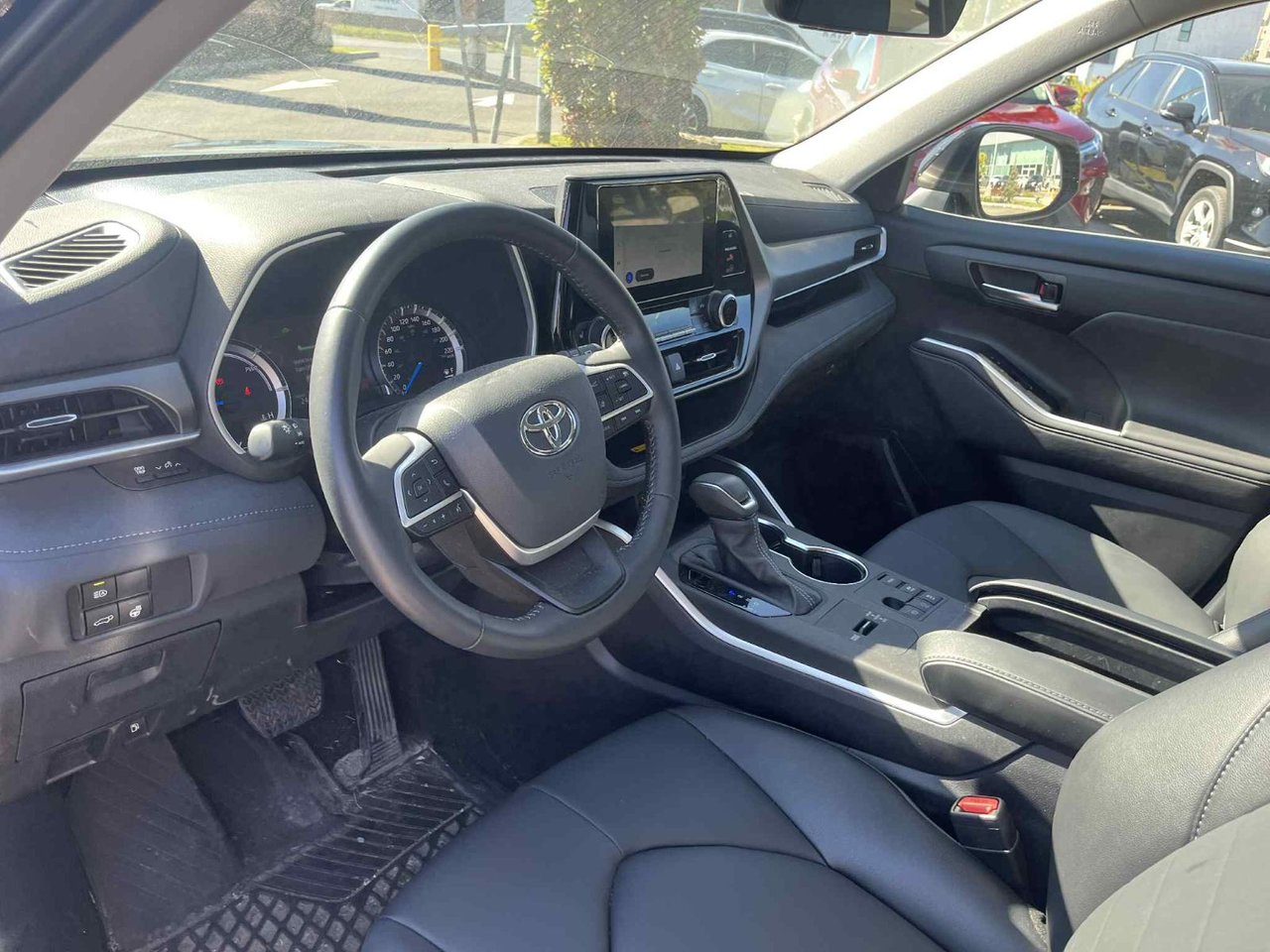 2024 Toyota Highlander Hybrid XLE