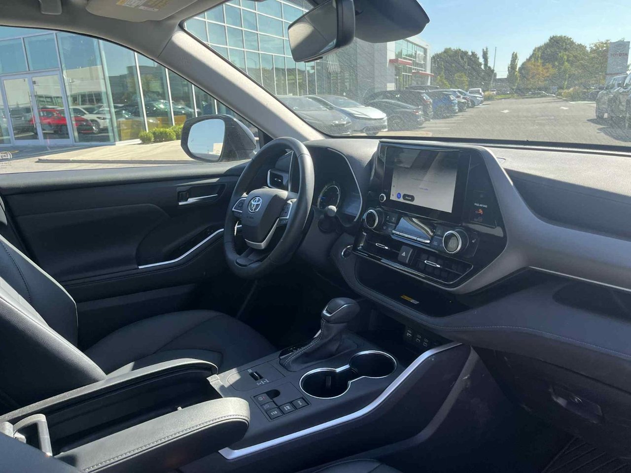 2024 Toyota Highlander Hybrid XLE