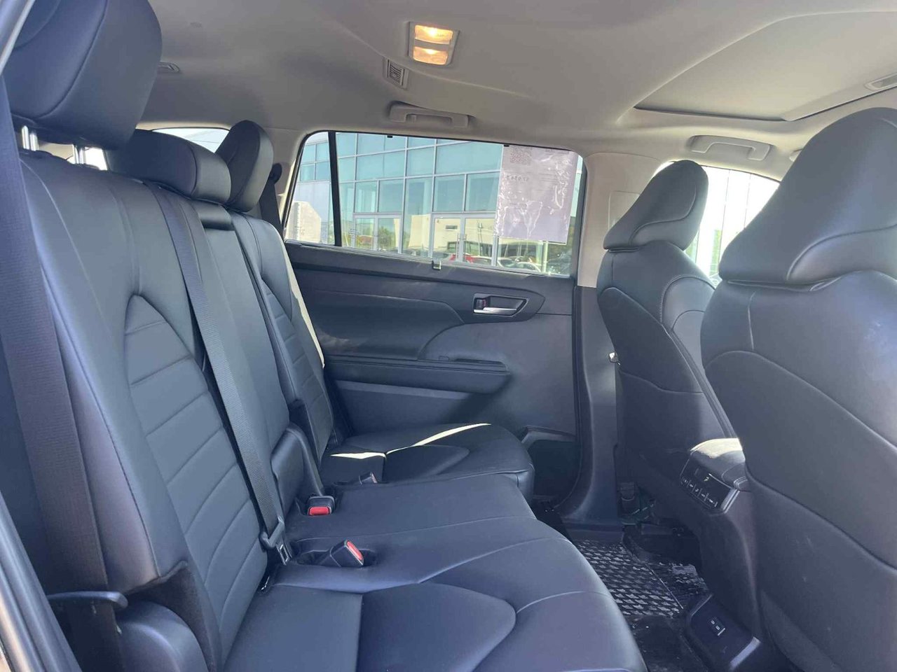 2024 Toyota Highlander Hybrid XLE