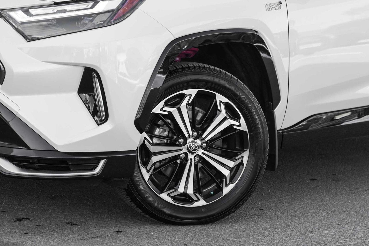 2023 Toyota RAV4 Prime XSE AWD LOW KM PLUG IN HYBRID CUIR TOIT NAVI