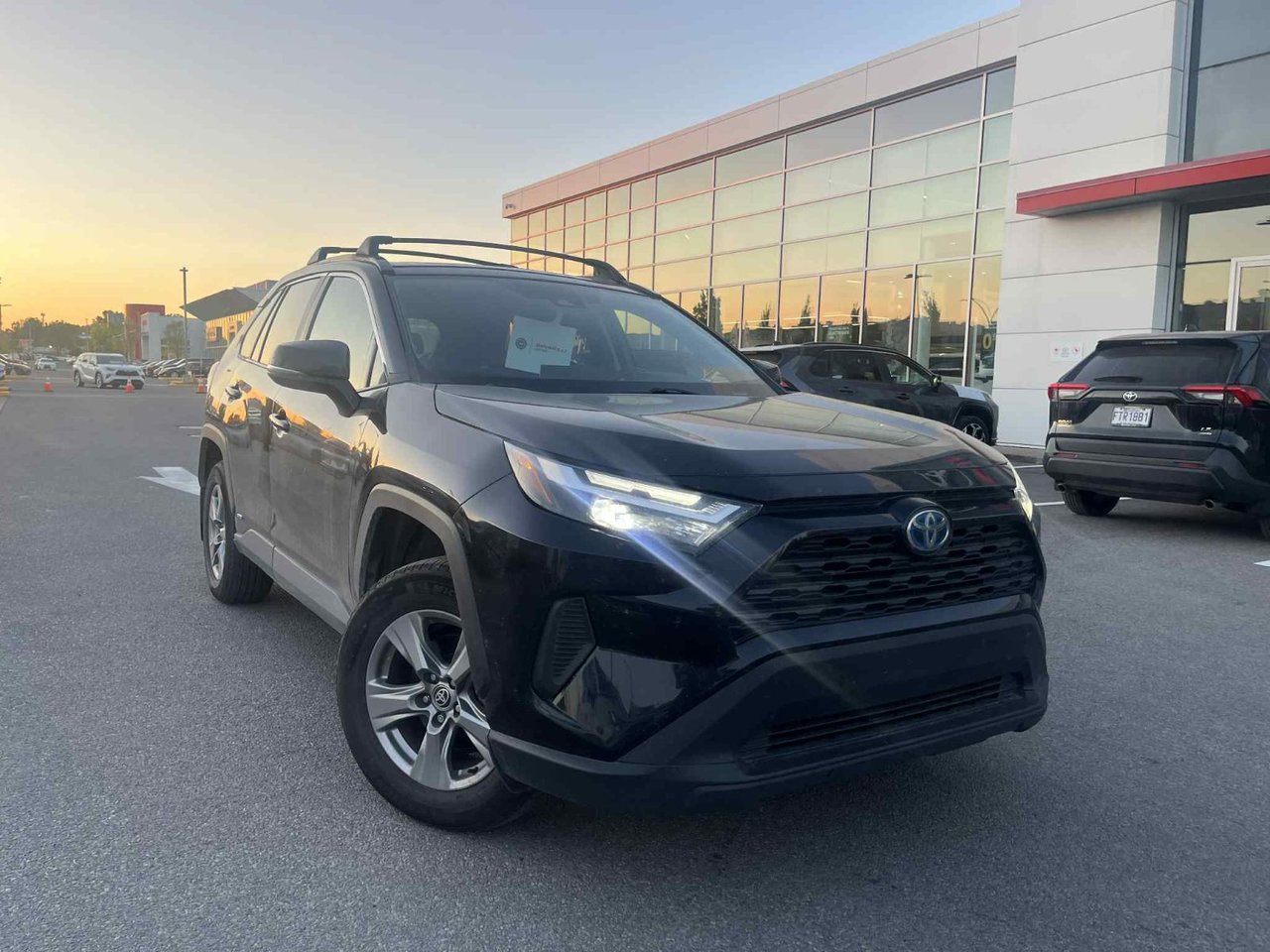 2023 Toyota RAV4 Hybrid XLE