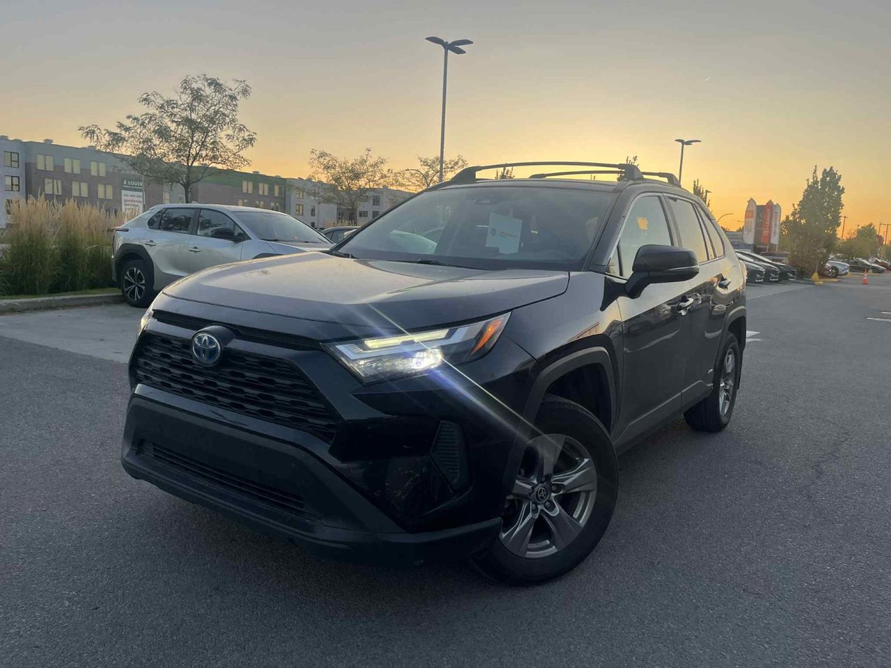 2023 Toyota RAV4 Hybrid XLE