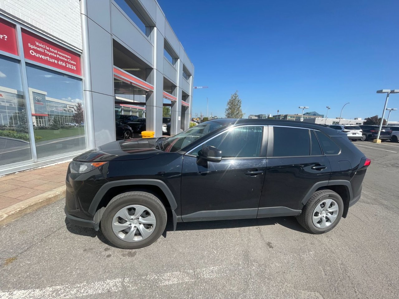 2021 Toyota RAV4 LE AWD