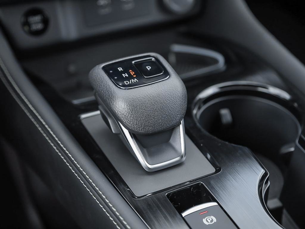 2026 Nissan Rogue AWD Platinum