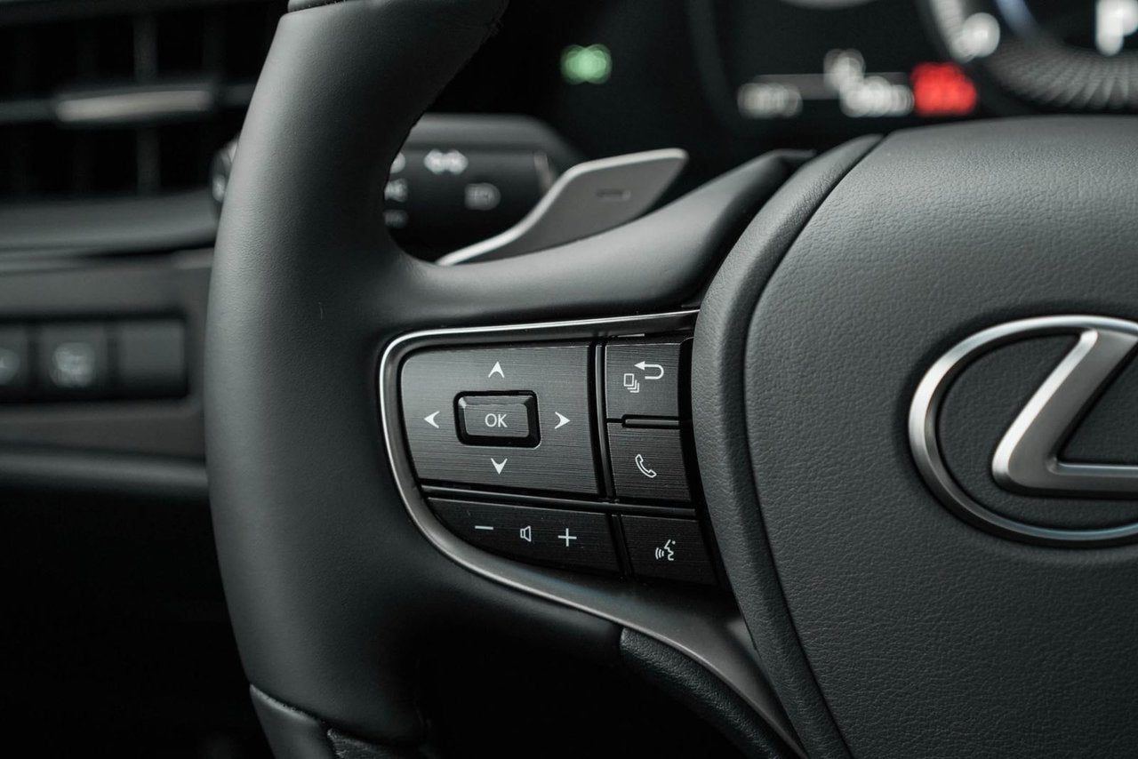 2025 Lexus ES Ultra Luxury