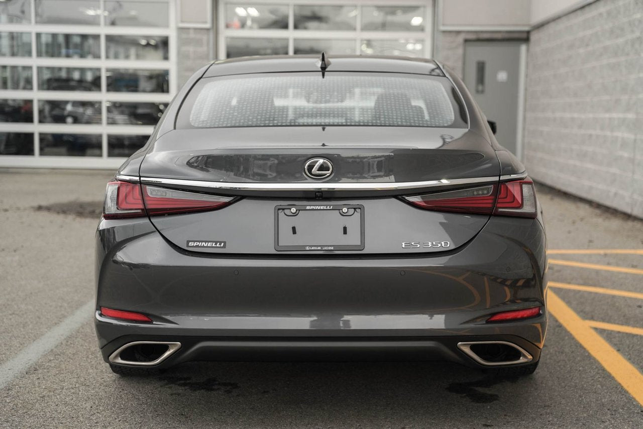 2025 Lexus ES Ultra Luxury