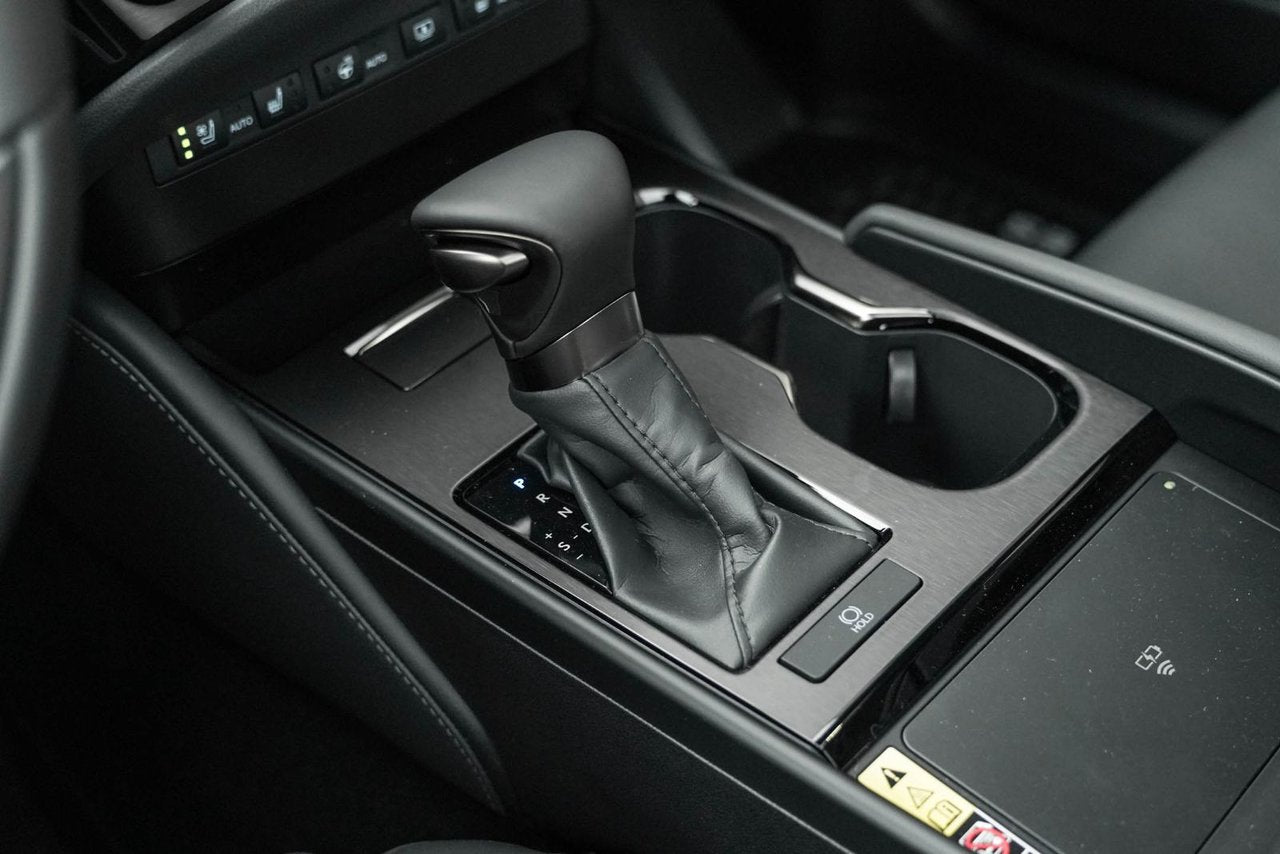 2025 Lexus ES Ultra Luxury