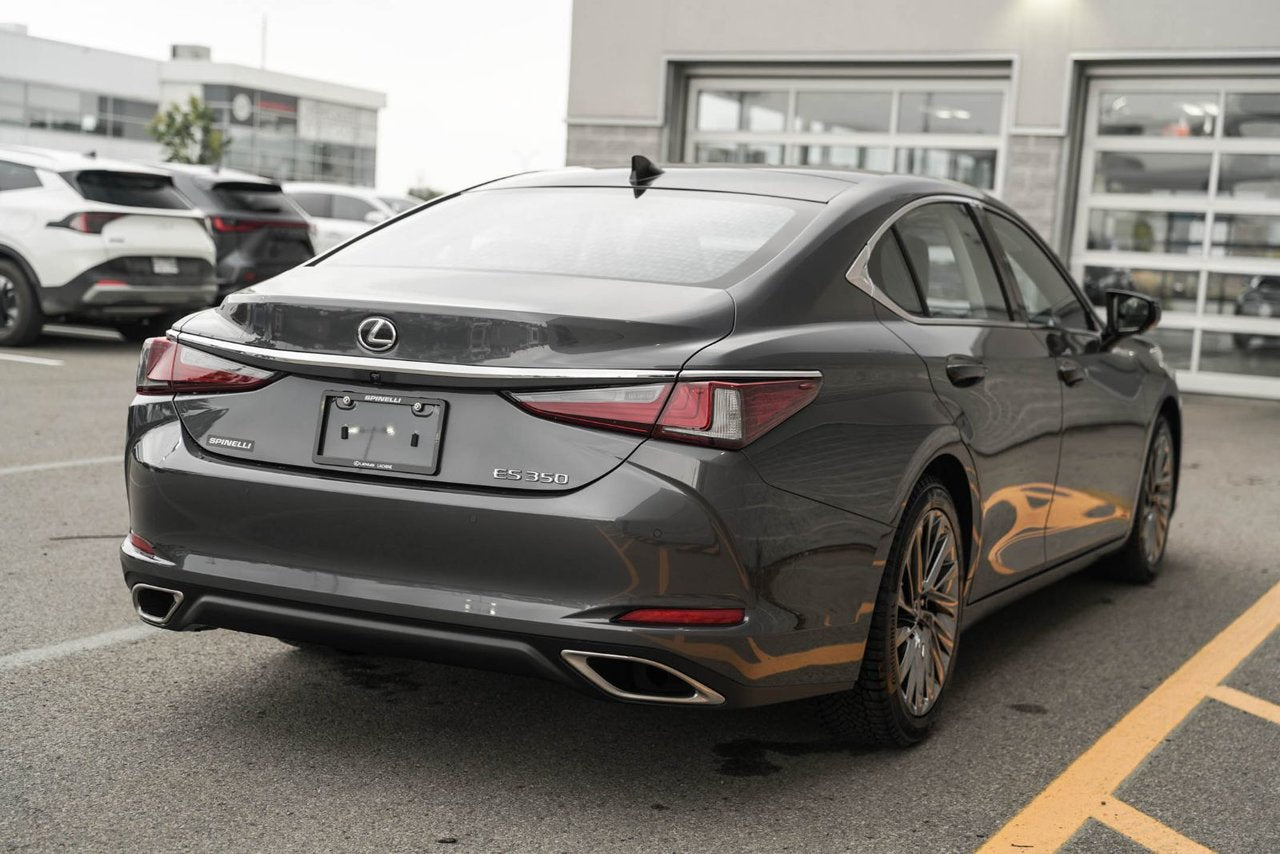 2025 Lexus ES Ultra Luxury