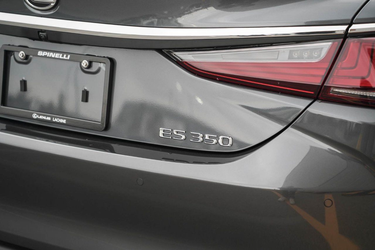 2025 Lexus ES Ultra Luxury