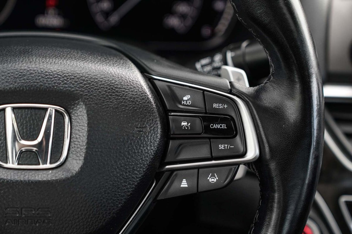 2021 Honda Accord TOURING 1.5L; CUIR TOIT NAV ANGLES MORT HEADS UP