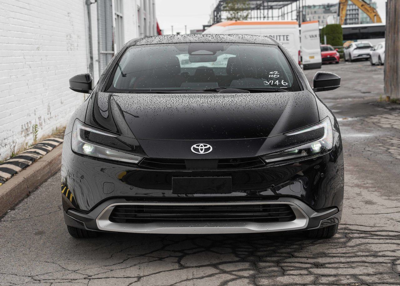 2026 Toyota PRIUS PLUG-IN HYBRID SE