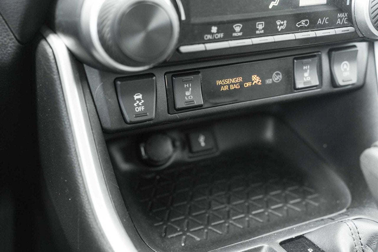 2022 Toyota RAV4 LE AWD
