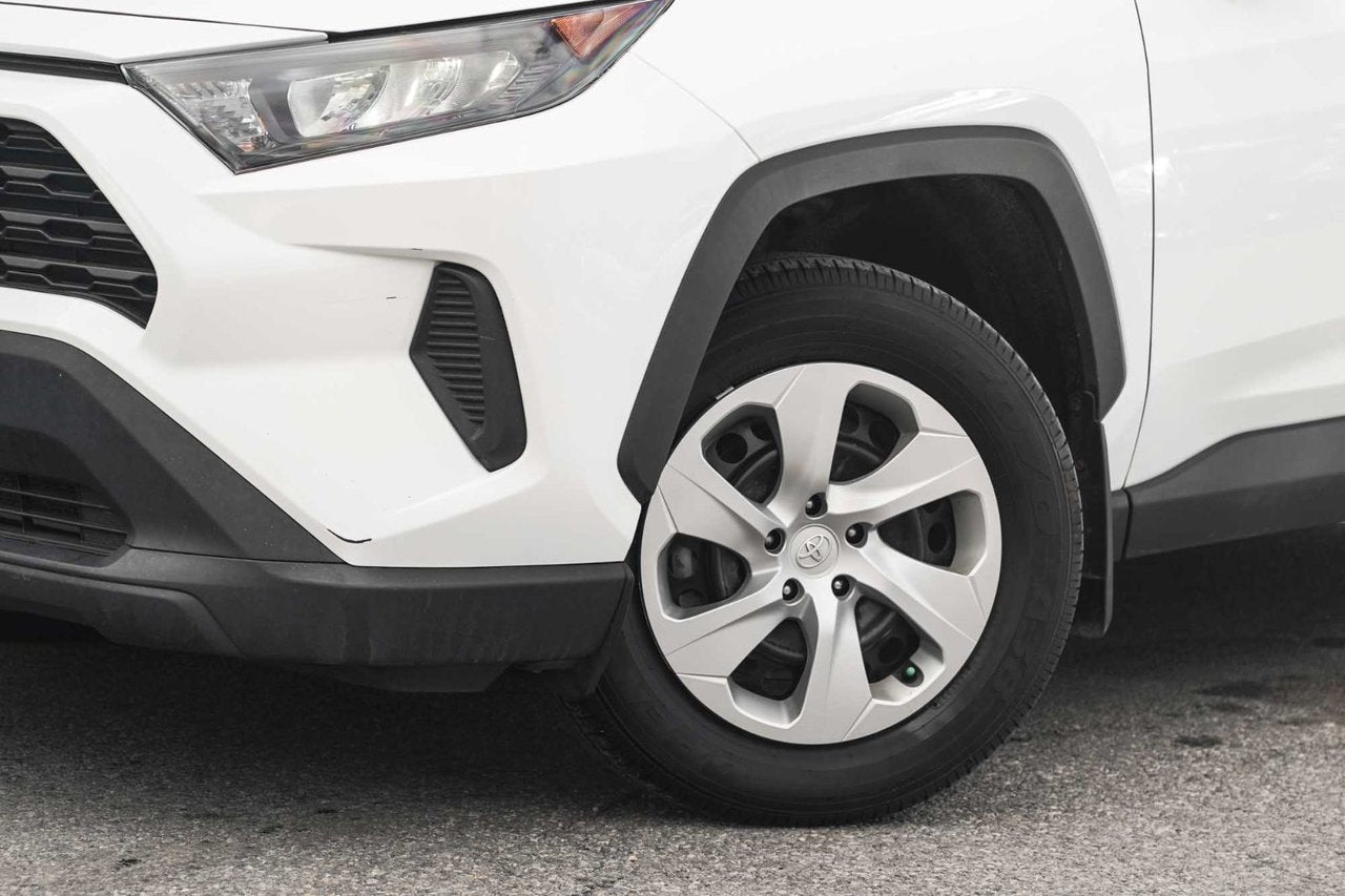 2022 Toyota RAV4 LE AWD