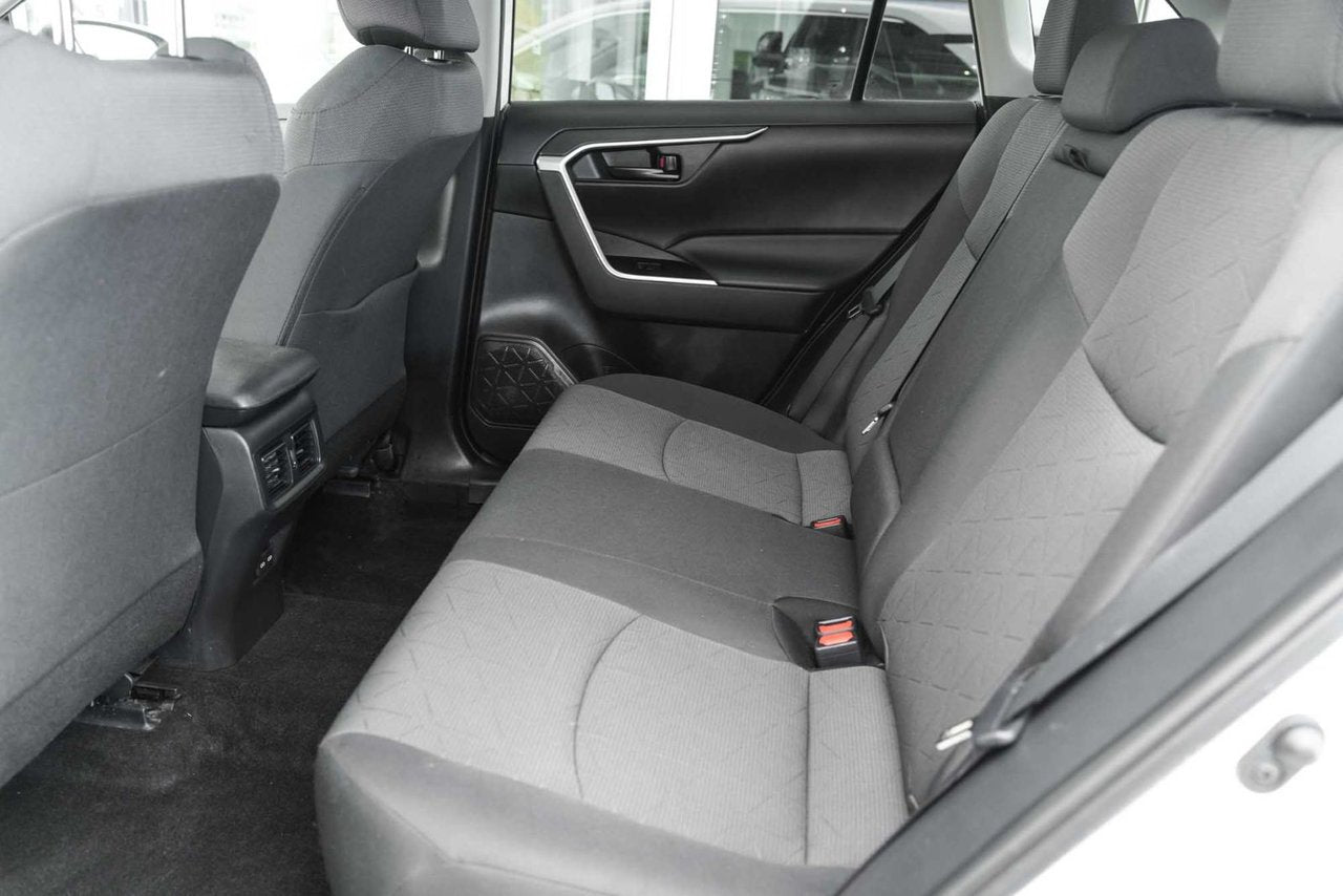 2022 Toyota RAV4 LE AWD