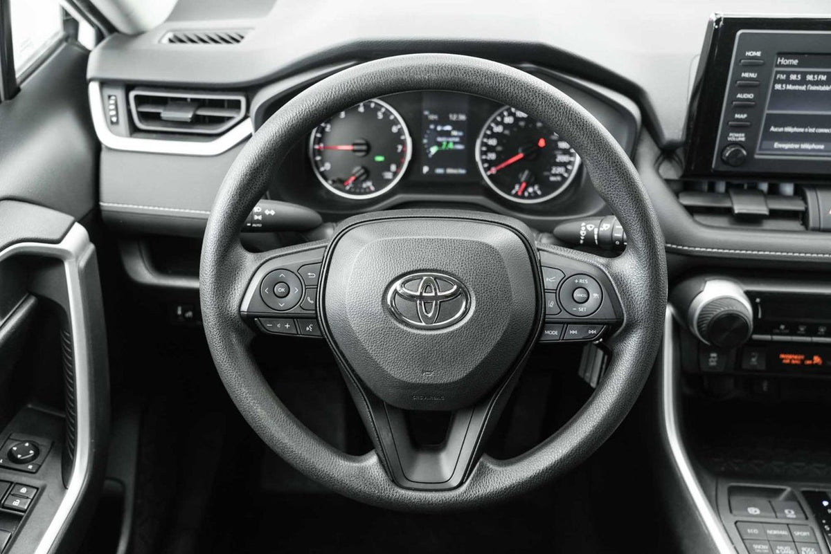 2022 Toyota RAV4 LE AWD