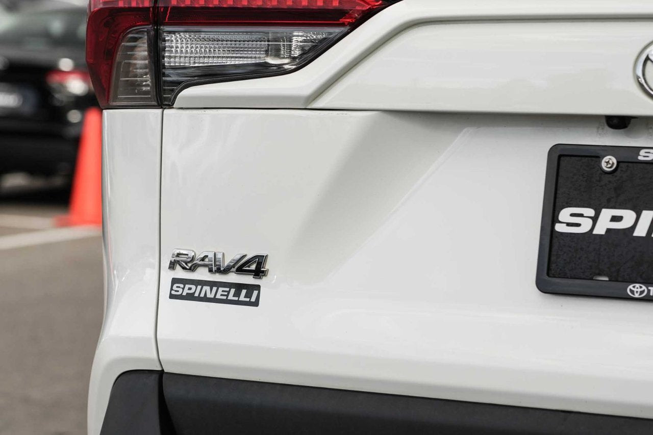2022 Toyota RAV4 LE AWD