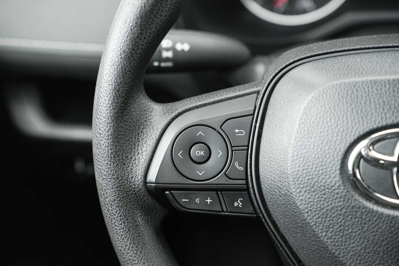 2022 Toyota RAV4 LE AWD