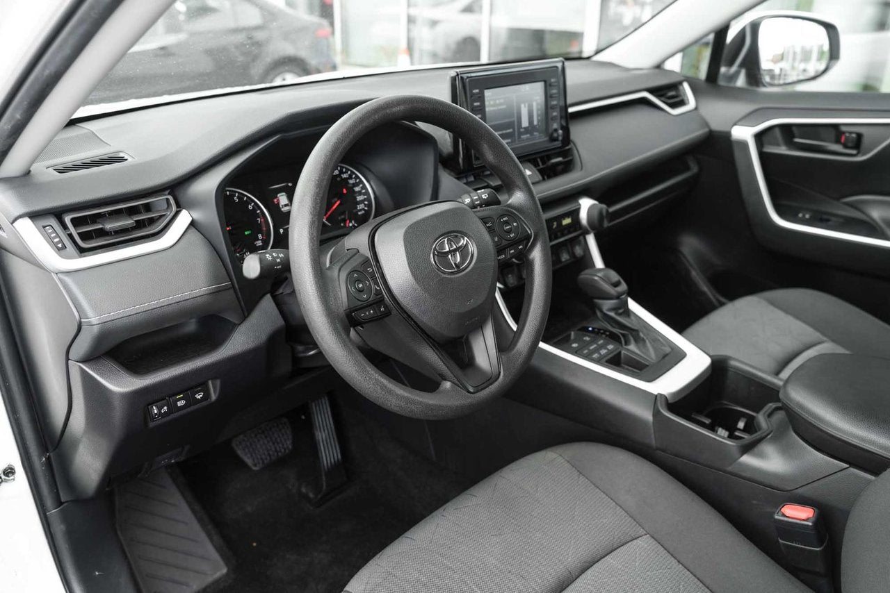 2022 Toyota RAV4 LE AWD