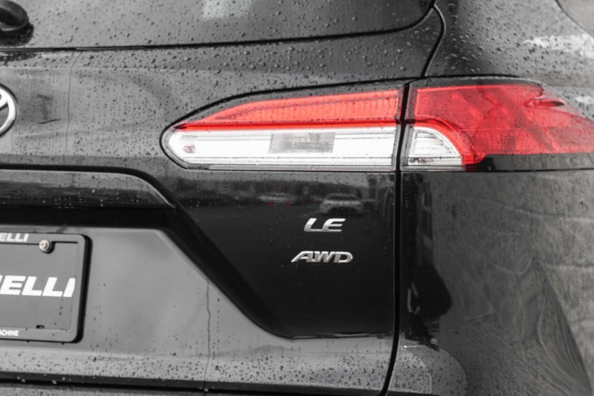2022 Toyota Corolla Cross LE UPGRADE AWD