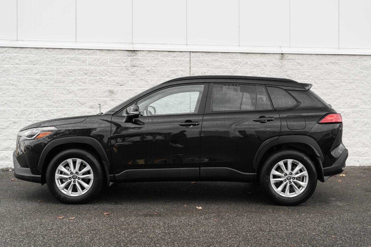 2022 Toyota Corolla Cross LE UPGRADE AWD