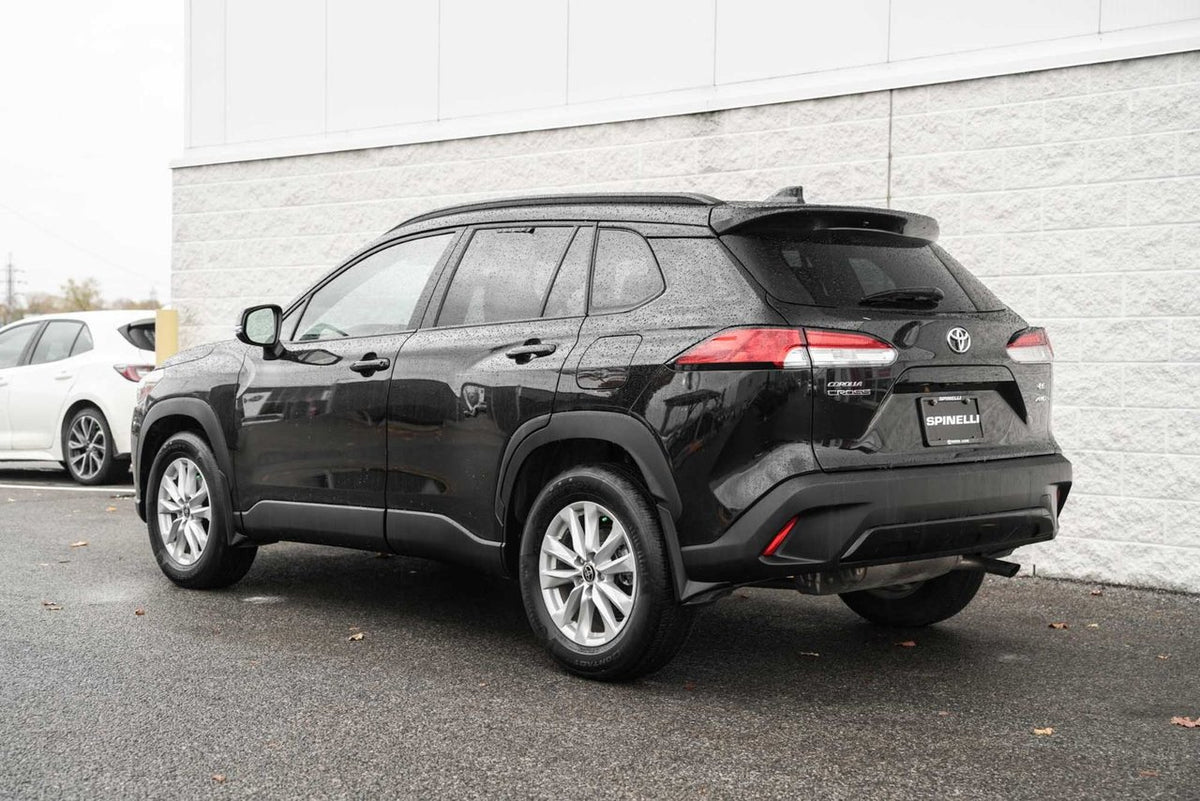 2022 Toyota Corolla Cross LE UPGRADE AWD