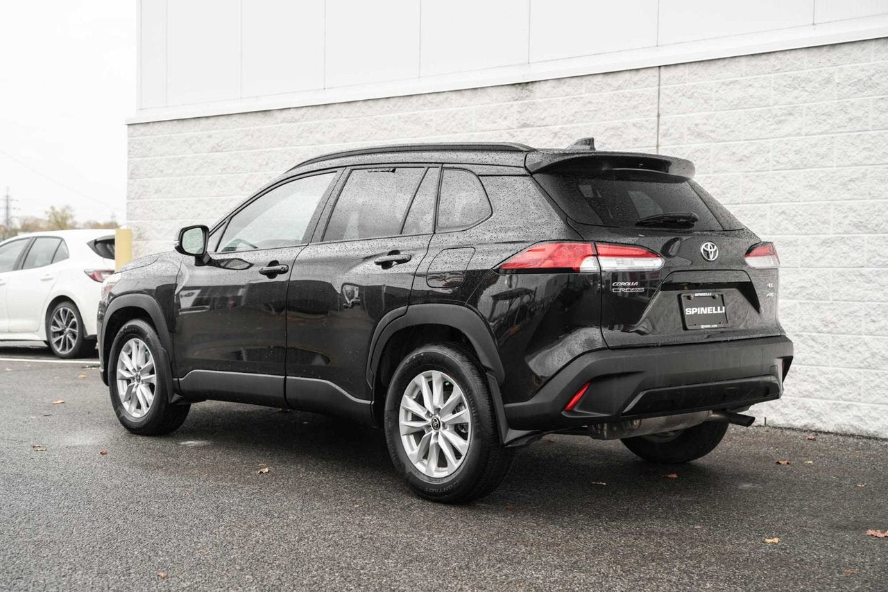 2022 Toyota Corolla Cross LE UPGRADE AWD