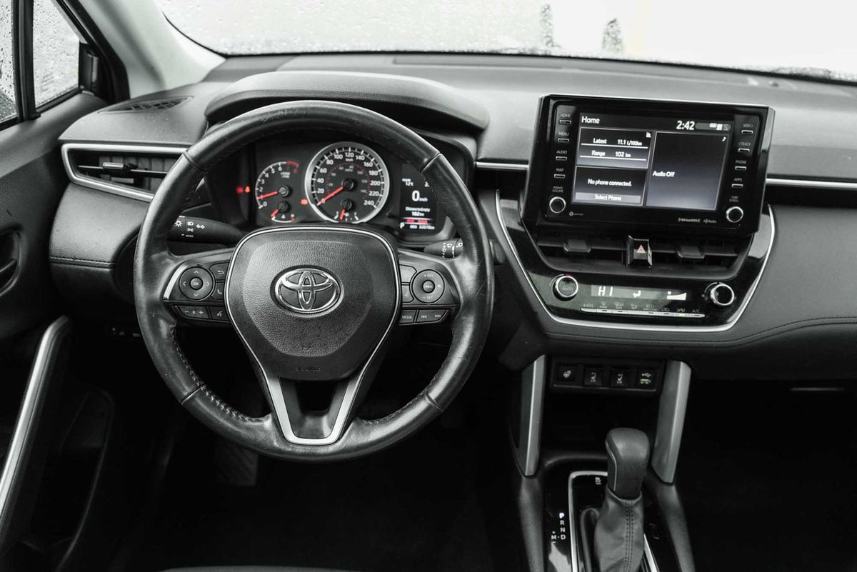 2022 Toyota Corolla Cross LE UPGRADE AWD