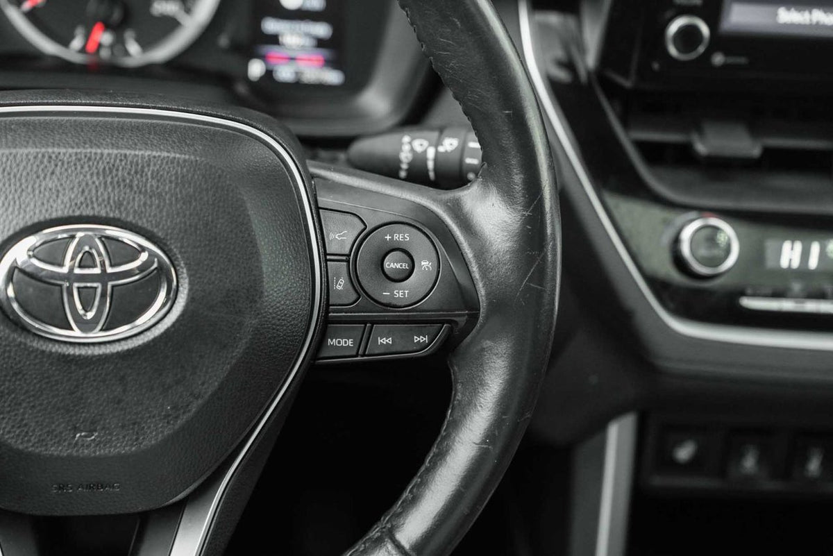 2022 Toyota Corolla Cross LE UPGRADE AWD